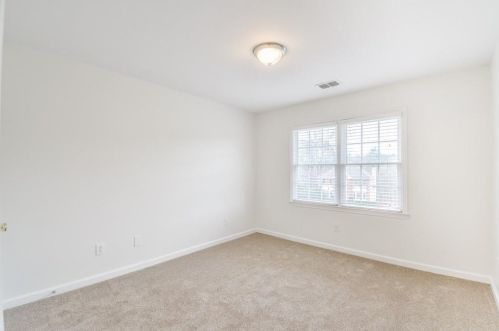 4800 Highland Lk Dr, Atlanta GA  30349-3913 exterior