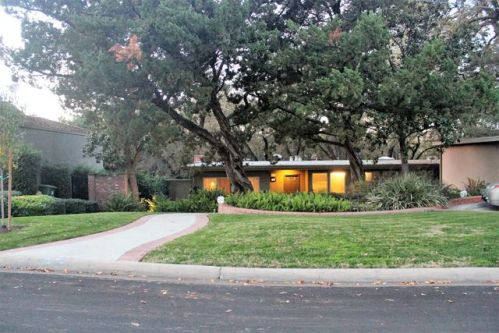 1015 Edgebrook Dr, Modesto, CA 95354-1531