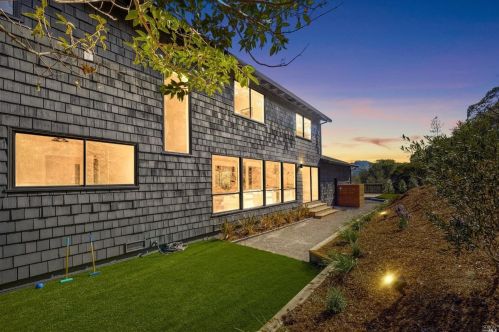 558 Miller Creek Rd, San Rafael CA  94903-1319 exterior