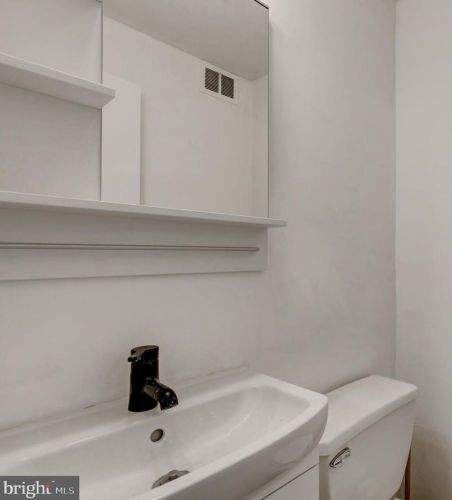 11404 Fairoak Dr, Silver Spring MD  20902-3137 exterior