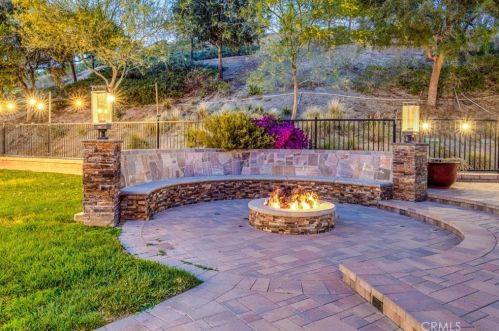 16352 Sierra Heights Dr, Riverside CA  92503-8457 exterior