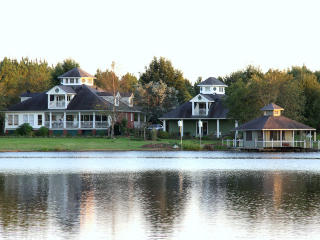 10084 Lakeview Rd, Centralgrove, MS 39730-9496