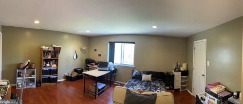 4 Hastings Ct, Trenton, NJ 08628-2238