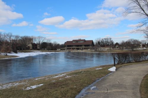 10 Kyle Ct, Willowbrook, IL 60527-2214