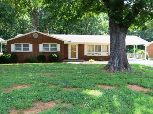 903 Corn Tassel Trl, Martinsville, VA 24112-5603