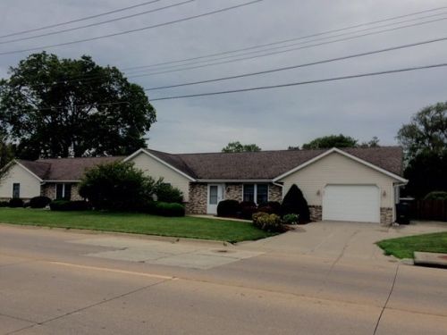 209 Chicago St, Geneseo, IL 61254-2142