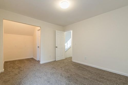 2286 Charleston Pointe, Atlanta GA  30316-3025 exterior