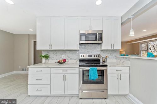 908 Devere Dr, Silver Spring MD 20903-1625 exterior