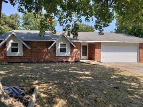 3606 Backus Ave, Springdale, AR 72762-2020