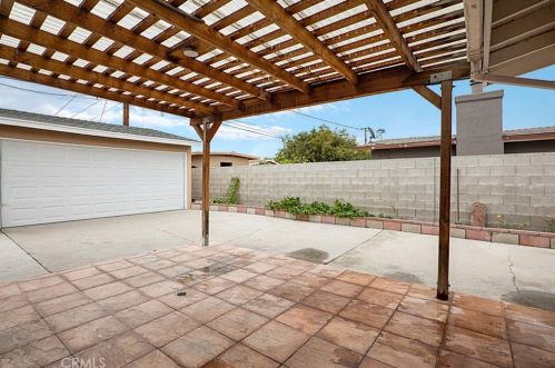 3139 Tyler Ave, Anaheim CA  92801-6039 exterior