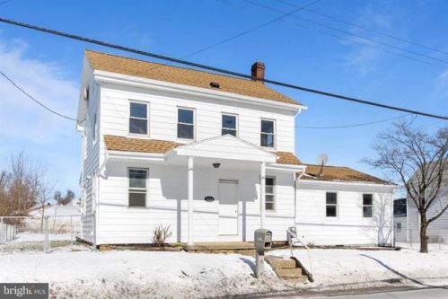 3485 Prospect Rd, York PA  17406-8639 exterior