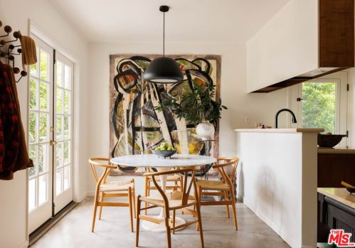 1330 Columbia Dr, Glendale CA  91205-3504 exterior