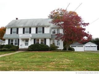 556 Ridge Rd, Middletown CT  06457-4435 exterior