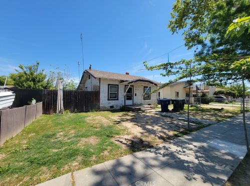 311 A St, Madera, CA 93638-3703