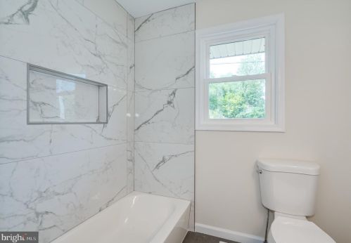 201 Pointfield Dr, Harpers Ferry WV 25425-5173 exterior