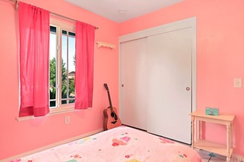 6010 Kitty Hawk Dr, Riverside CA  92504-1422 exterior