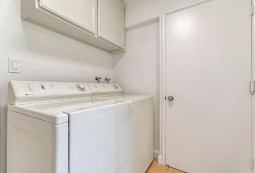 1888 Farndon Ave, Los Altos CA 94024-6948 exterior