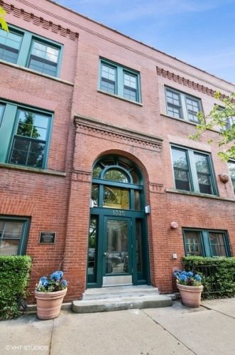 1335 Altgeld St, Chicago, IL 60614-2291