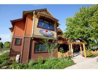 4475 Trenton St, Portland, OR 97203-2196