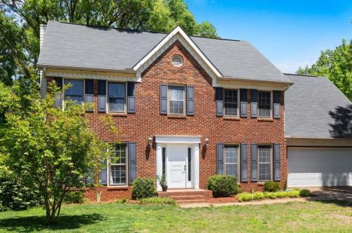 4980 Willow Creek Dr, Holly Springs, GA 30188-4375