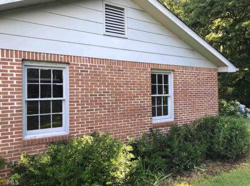 349 Brookridge Dr, Lagrange, GA 30241-1901