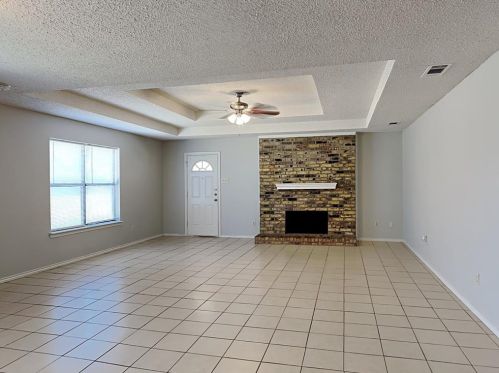 701 Penn Pl, Cedar Hill TX  75104-1747 exterior