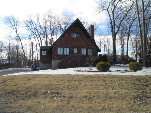 435 Lakeside Blvd, Waterbury, CT 06708-2830