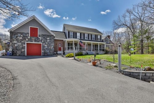 12 Chancellor Dr, Derry, NH 03038-5380