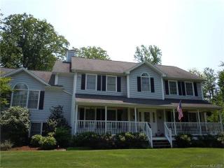 7 Columbia Dr, Huntington, CT 06484-5112