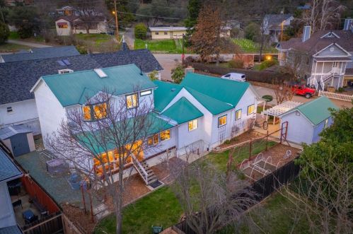 135 Amelia St, Sutter Creek, CA 95685-9508