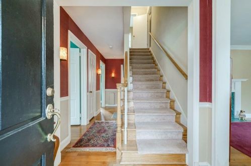 380 Hascall Rd, Atlanta GA  30309-2224 exterior