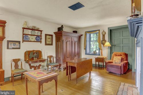 1917 Walnut Bottom Rd, Carlisle PA  17015-9624 exterior