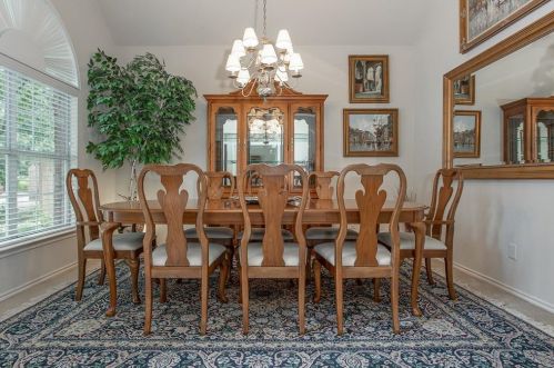 5024 Valleyside Dr, Fort Worth, TX 76123-2949