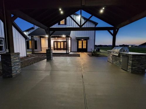 526 Angus Trl, Angleton TX 77515-9833 exterior