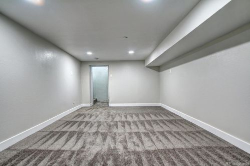 2811 Cook St, Denver CO  80205-5012 exterior