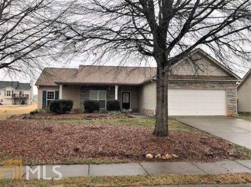 1754 Tugalo Dr, Jefferson, GA 30549-8615