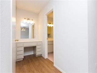 6534 Hills Dr, Austin TX  78731-4334 exterior