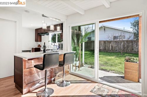 1005 Oak Grove Rd, Concord CA  94518-3004 exterior