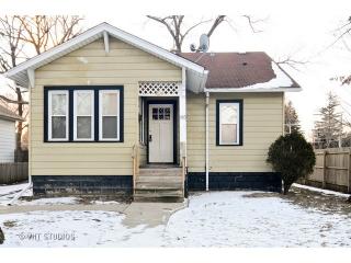 930 Linden Ave, Waukegan IL  60085-2830 exterior