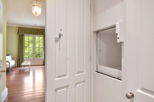 62 Brookhaven Dr, Atlanta GA  30319-1143 exterior