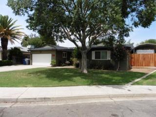1749 Santa Ana Ave, Clovis, CA 93611-4037