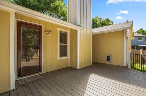 2811 Firecrest Dr, Austin TX  78748-5127 exterior