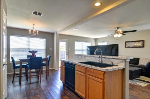 7500 Lazy Spur Blvd, Fort Worth TX  76131-5229 exterior