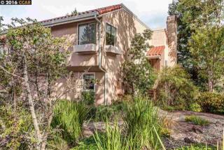 202 Paseo Bernal, Moraga, CA 94556-2035