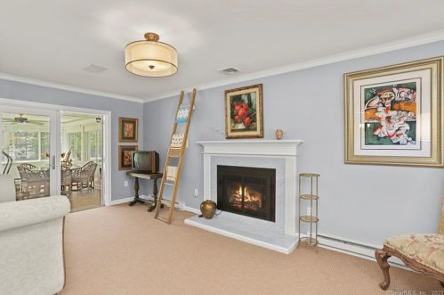 47 Winding Ln, Norwalk, CT 06851-1615