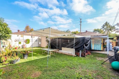1212 Flower St, Santa Ana CA 92707-1103 exterior