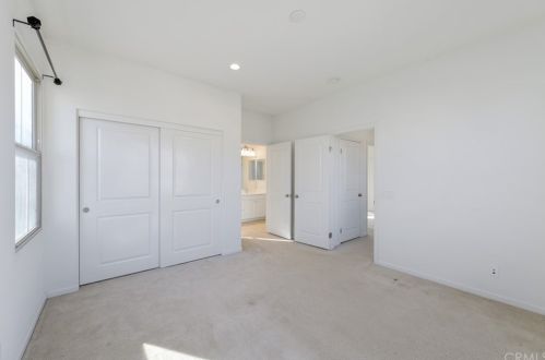 48 Twin Gables, Irvine CA  92620-3506 exterior