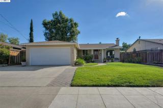 1039 Redondo Way, Livermore, CA 94550-5940