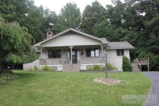 526 Laurel Ln, Beech Bottom, NC 28657-8809
