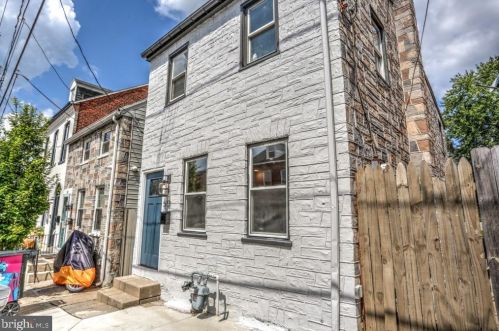 513 Poplar St, Lancaster PA  17603-5234 exterior